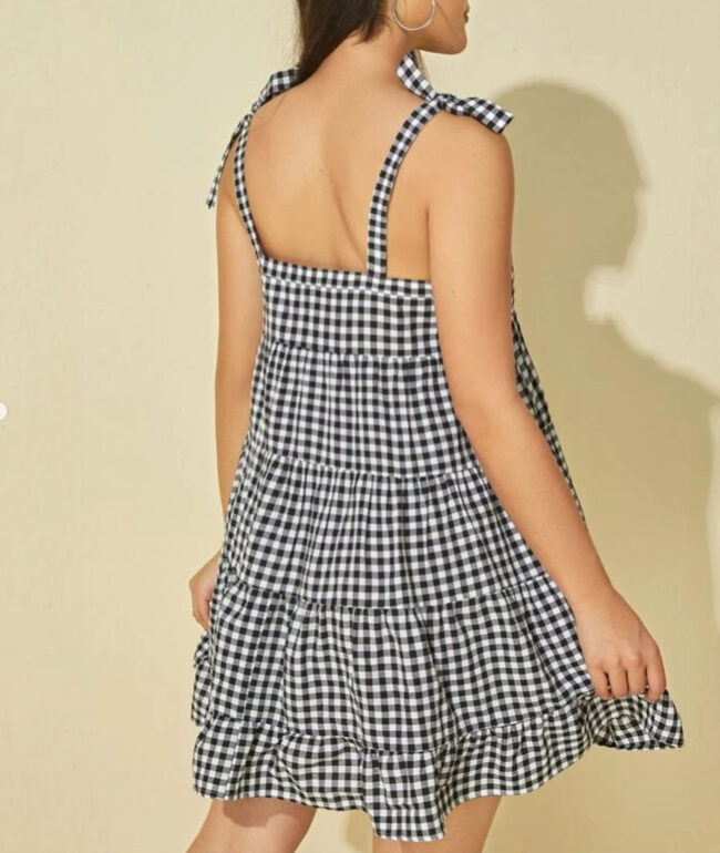 black-white-baby-doll-dress-back